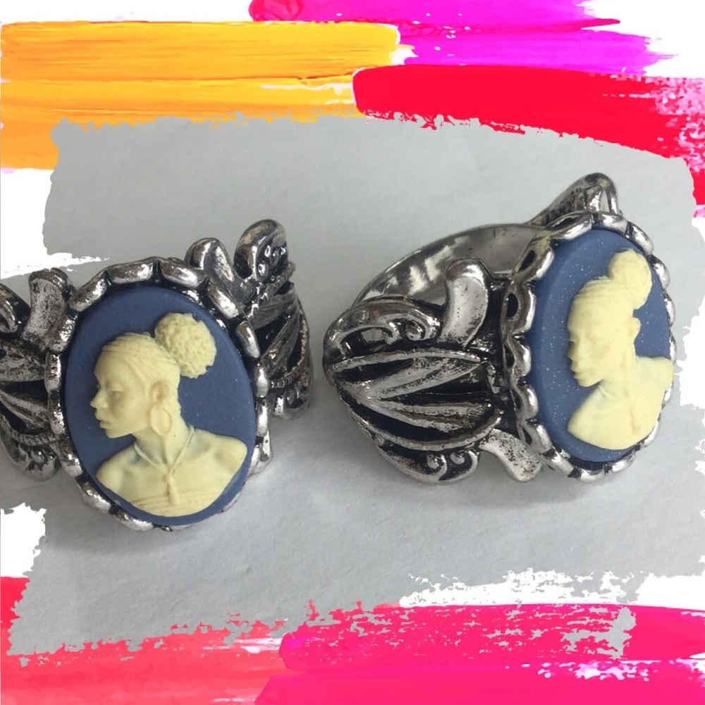 Blue Vintage Cameo Ring